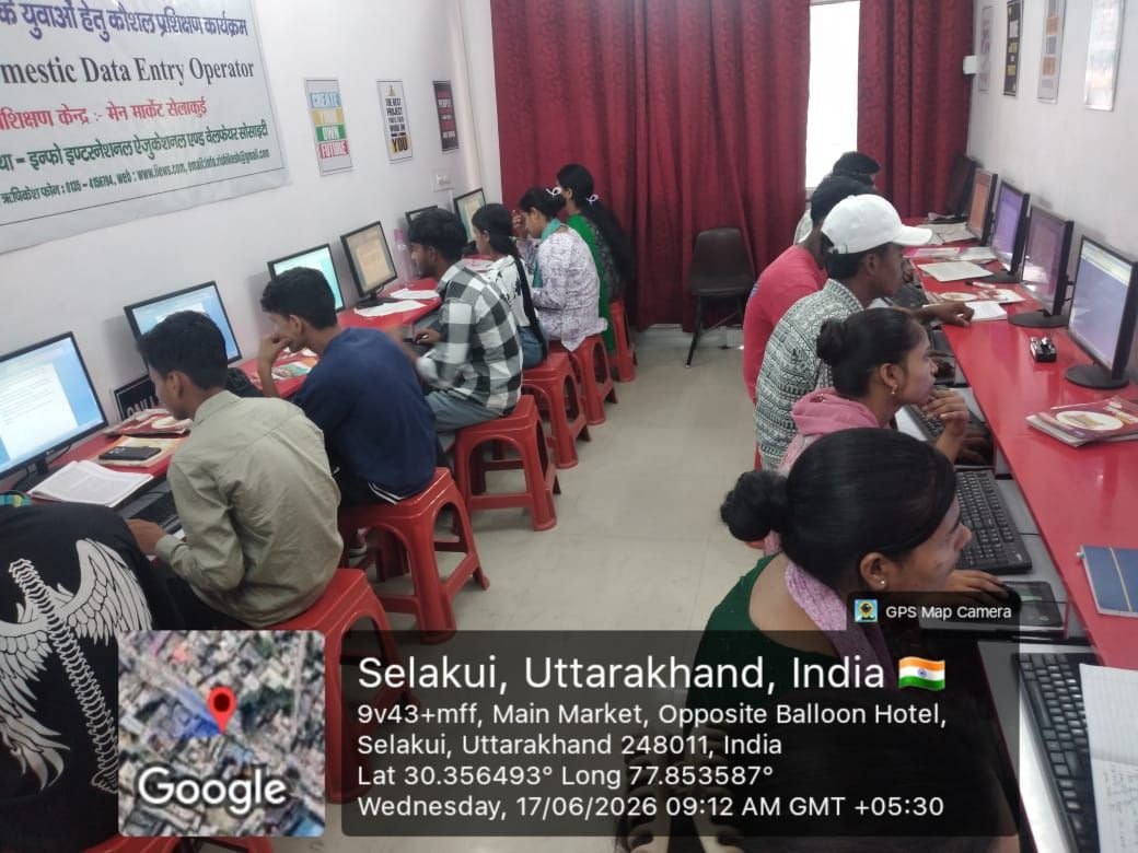 Domestic Data Entry Operator batch at the Selakui training centre